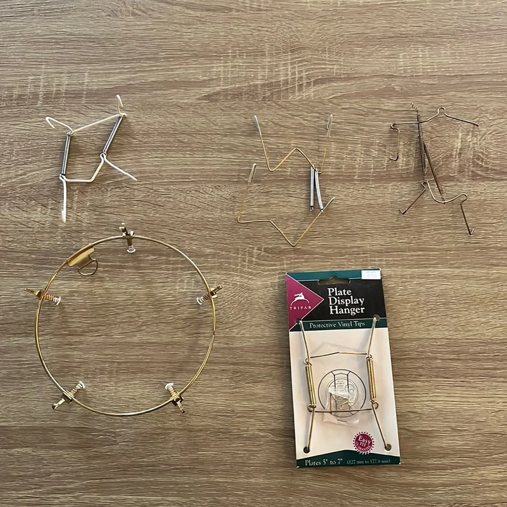 Plate Display Hangers - 5 Hangers